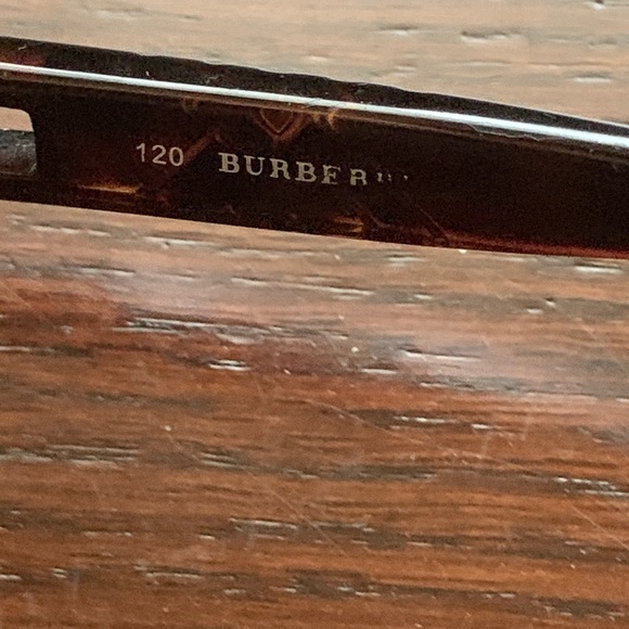 Sold⭐️Burberry Sunglasses - Picture 4 of 5